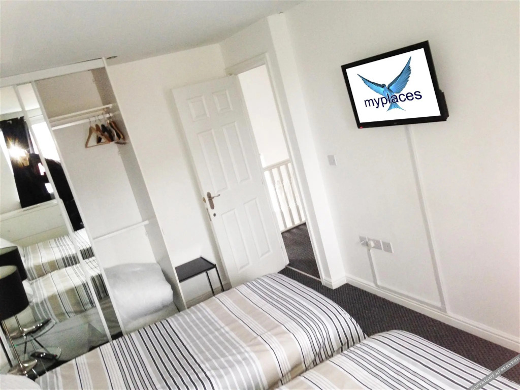 My-Places Abbotsfield Court Townhouse 3