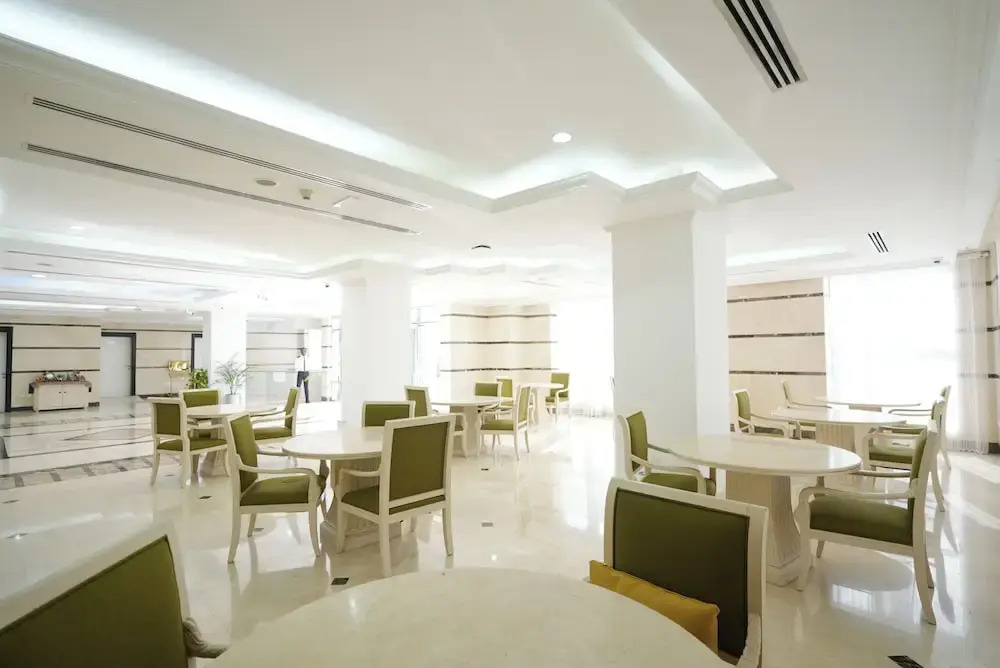 Crown Park Hotel