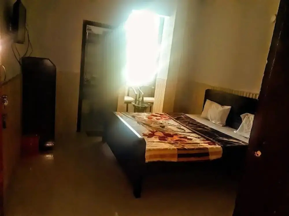 Al Atiq Hotel