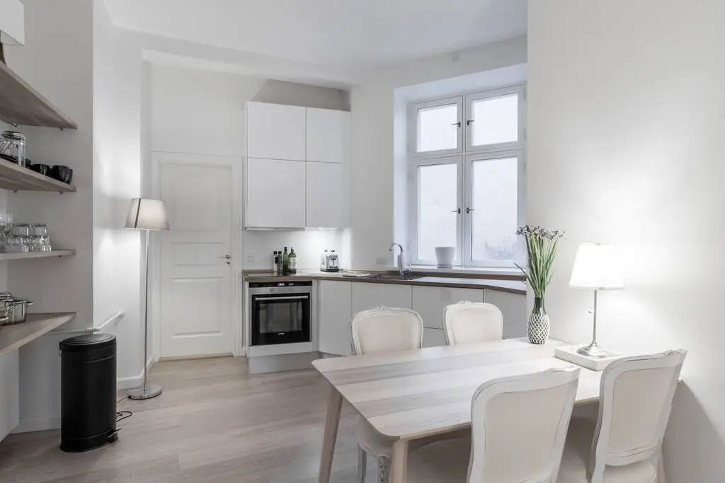 ★ 170SQM Apt. 50M to Main Street, Metro & canals ★