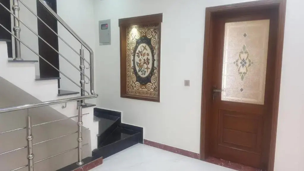 Family Rooms in Johar Town