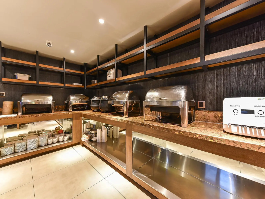 James Joyce Coffetel (Beijing South Railway Station Yongdingmenwai Subway Station)