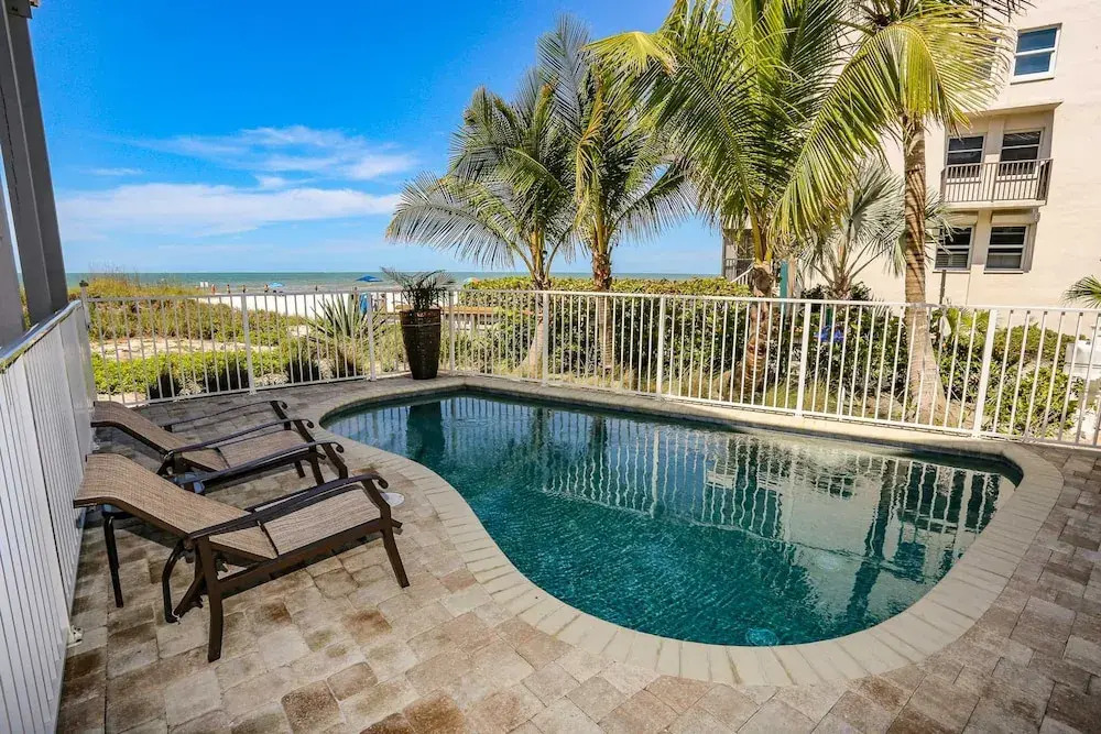30 Gulf Beach Road Island Girl