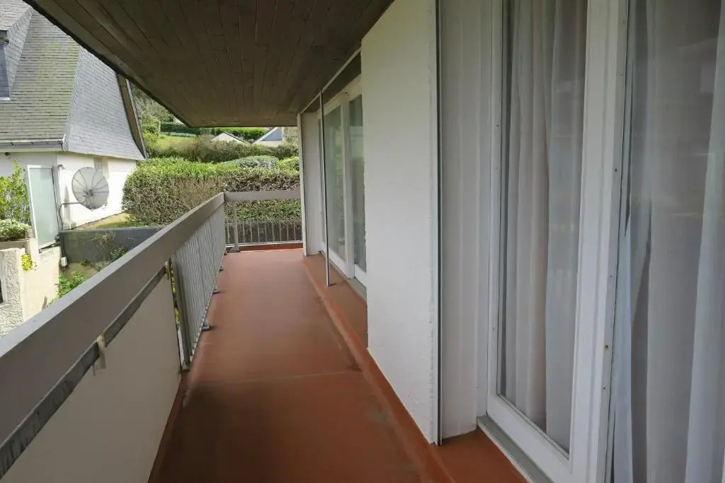 Appartement VUE SUR MER avec terrasse, plage de Trestraou à PERROS-GUIREC - Ref 861
