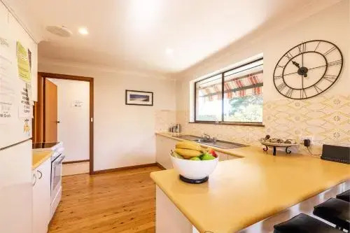 41 Leonard Avenue boat parking aircon