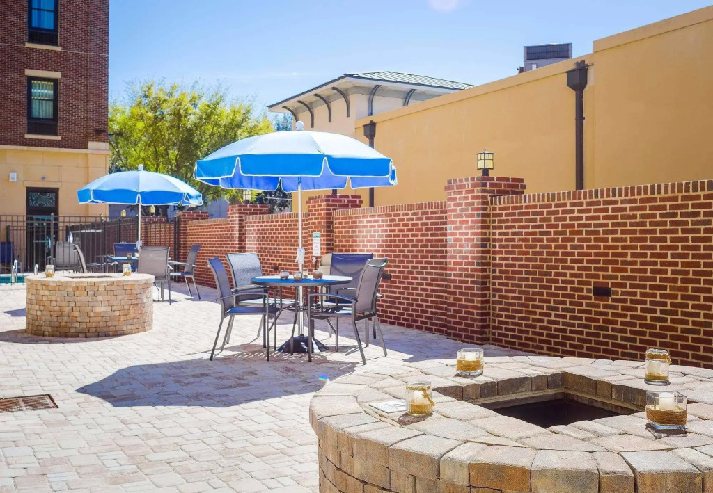 Fairfield Inn & Suites by Marriott Savannah Downtown Historic District