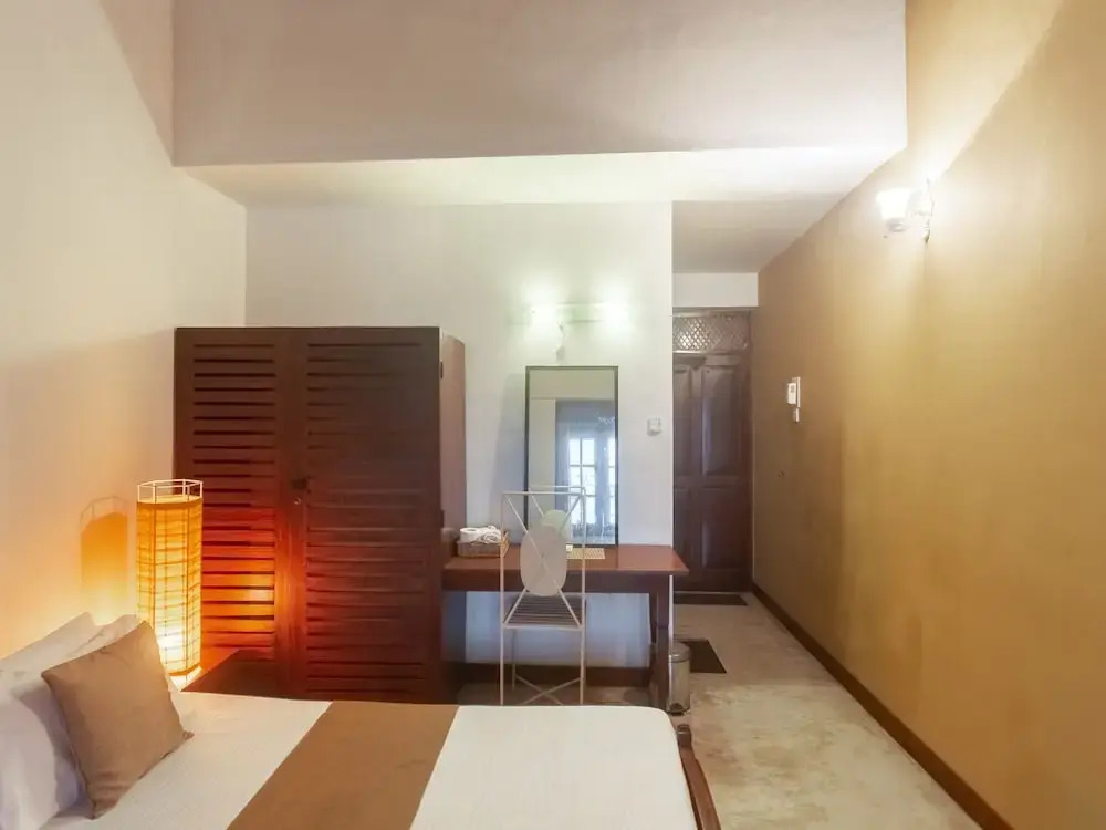 Ivory Inn
