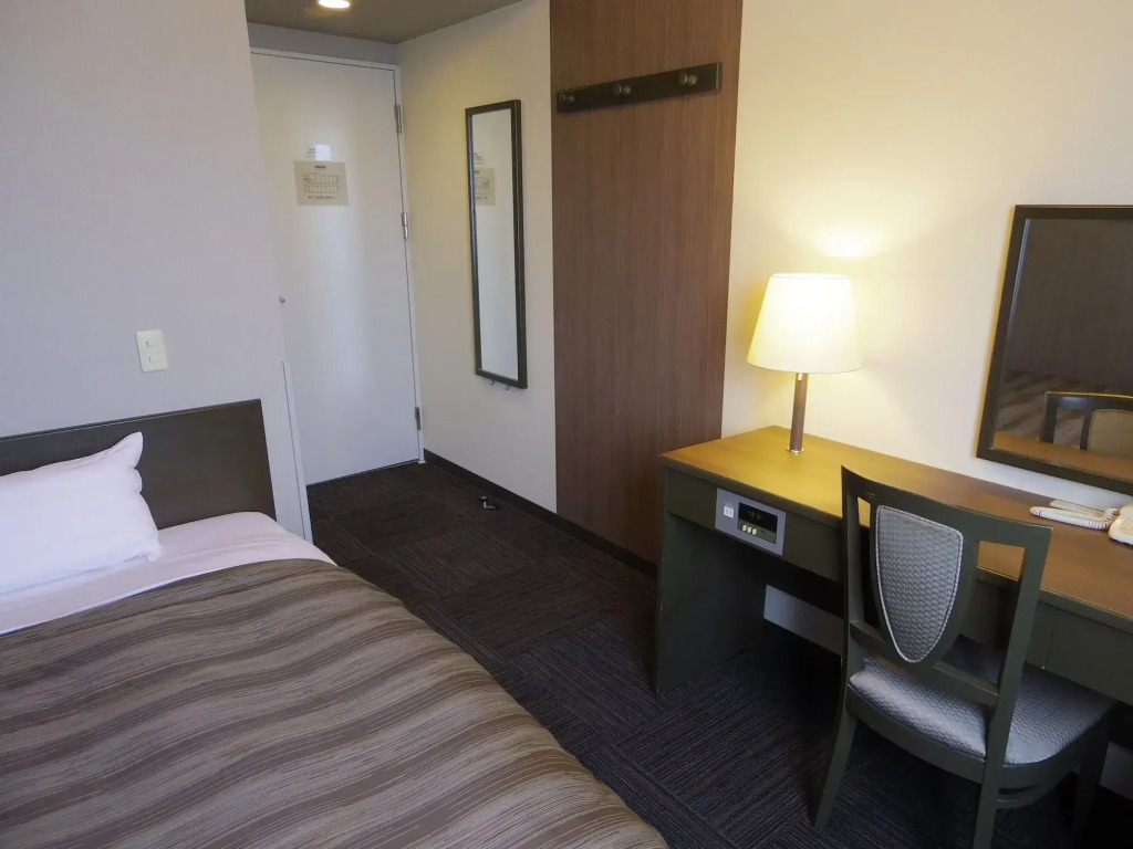 Hotel Route-Inn Iida