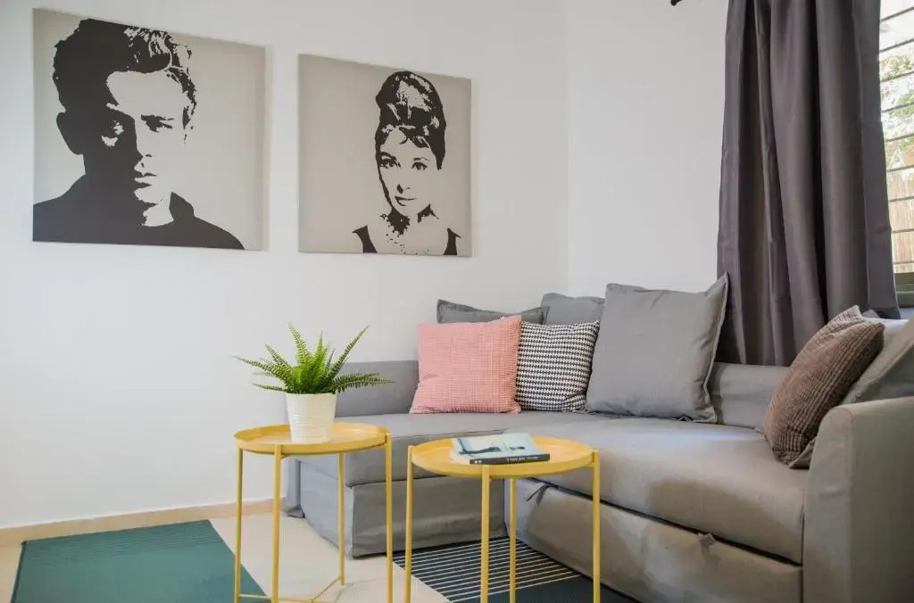 Modern 2 Bdr Spacious Apartment