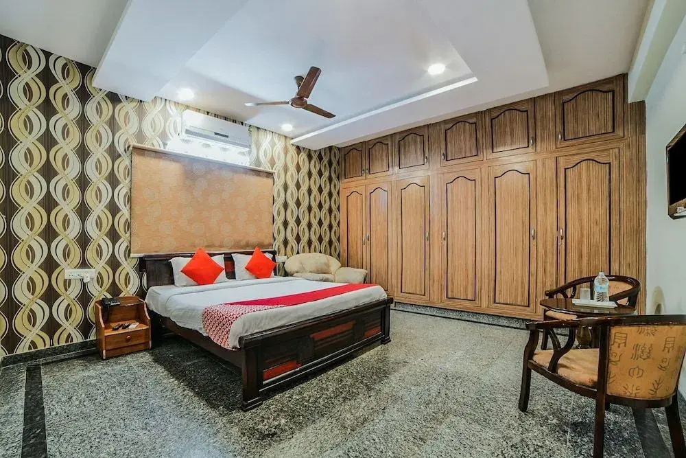 Infinity Service Apartments by OYO Rooms