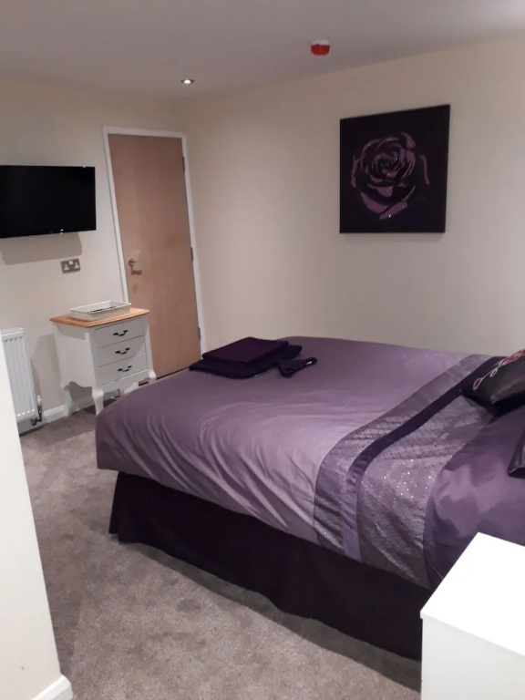 THE NEW Accommodation FREE complimentary breakfast and parking