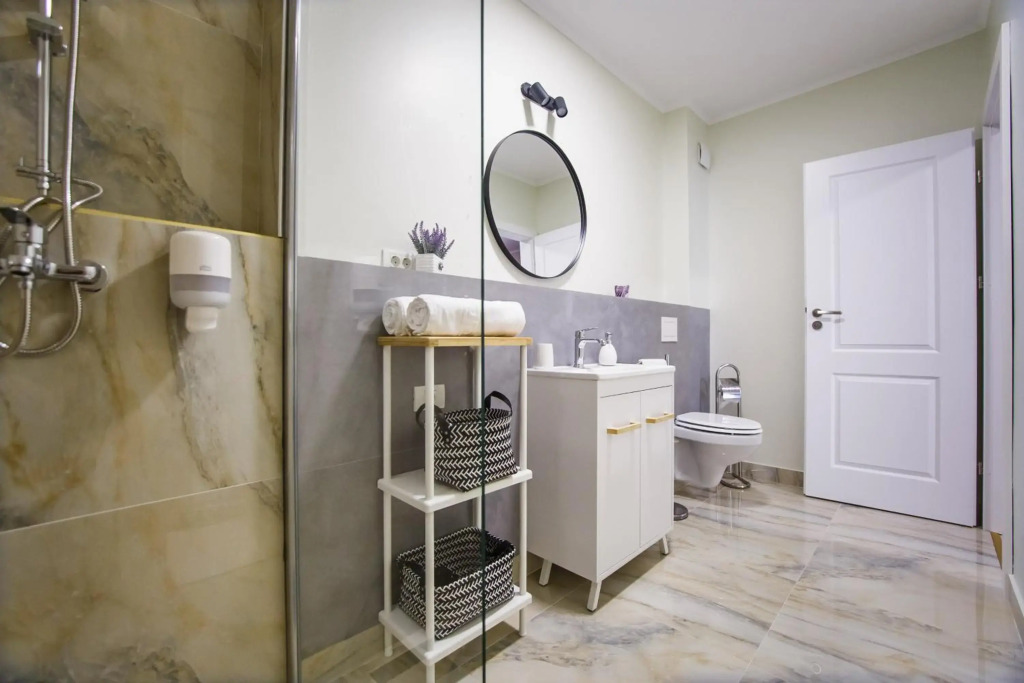 Light and Color at West Residence
