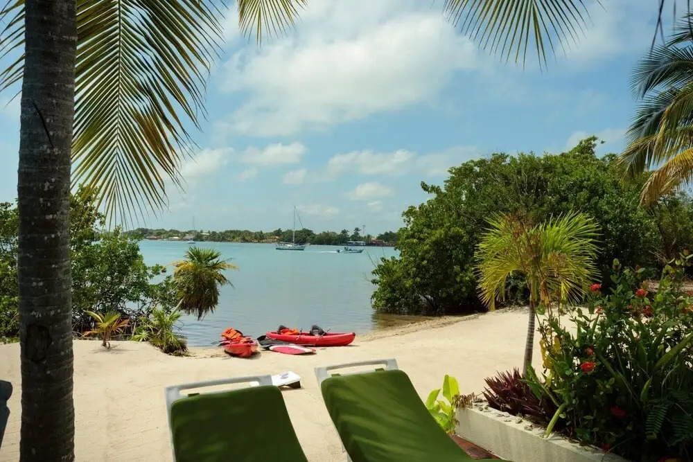 Island Time Gecko - Private Island Beachfront Villa 1 Min From Village