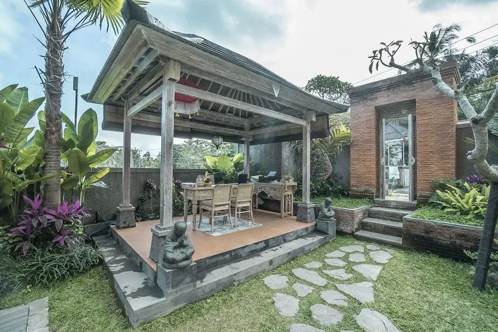 Sanggraloka Suite