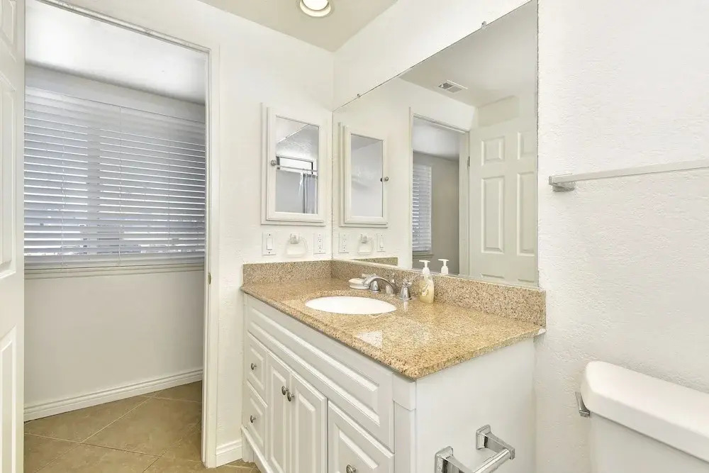 129 27th St B 3 Bedroom Duplex