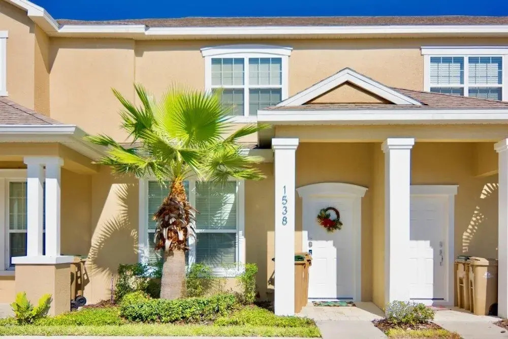 3-Bedroom Villa in Four Corners 1538TA