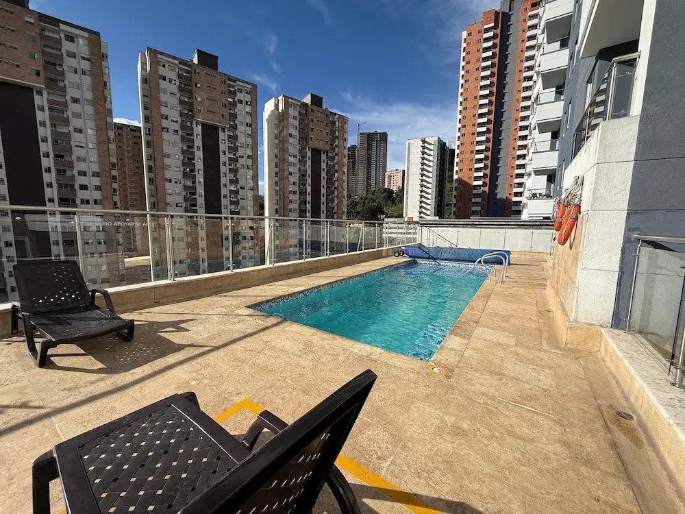 Mountain View, Pool & Gym (2506)