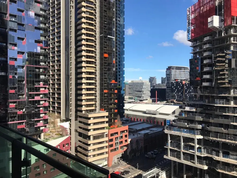 StayCentral on Lonsdale