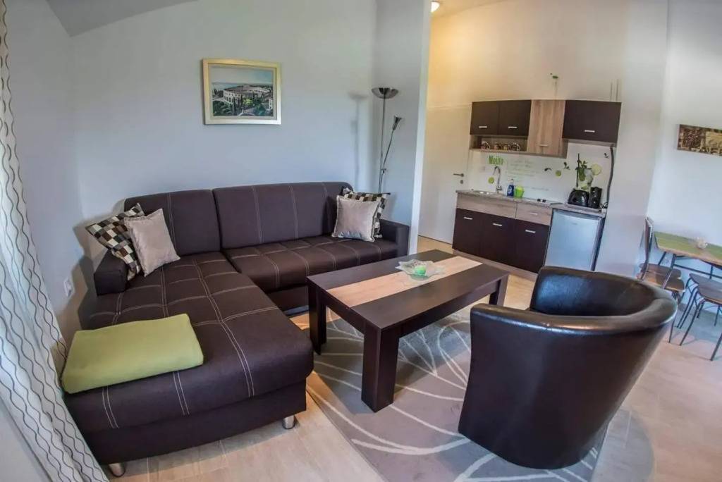 Apartments Nikic