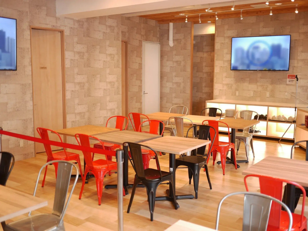 Hiroshima Peace Hotel - Hostel