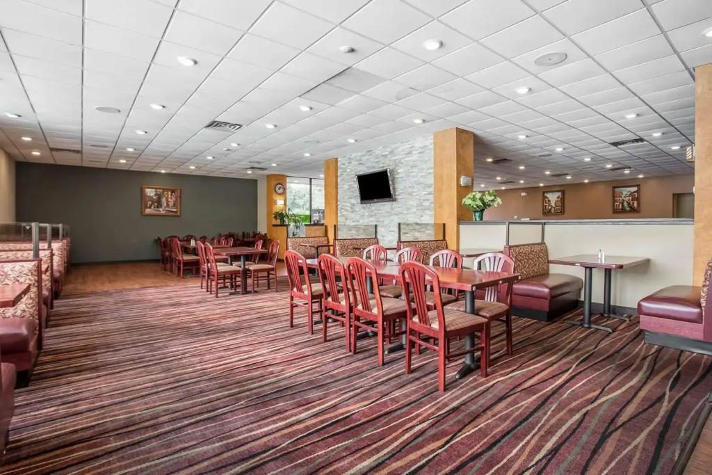 Clarion Hotel Fort Mill Near Amusement Park