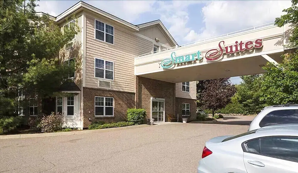 Smart Suites on the Hill