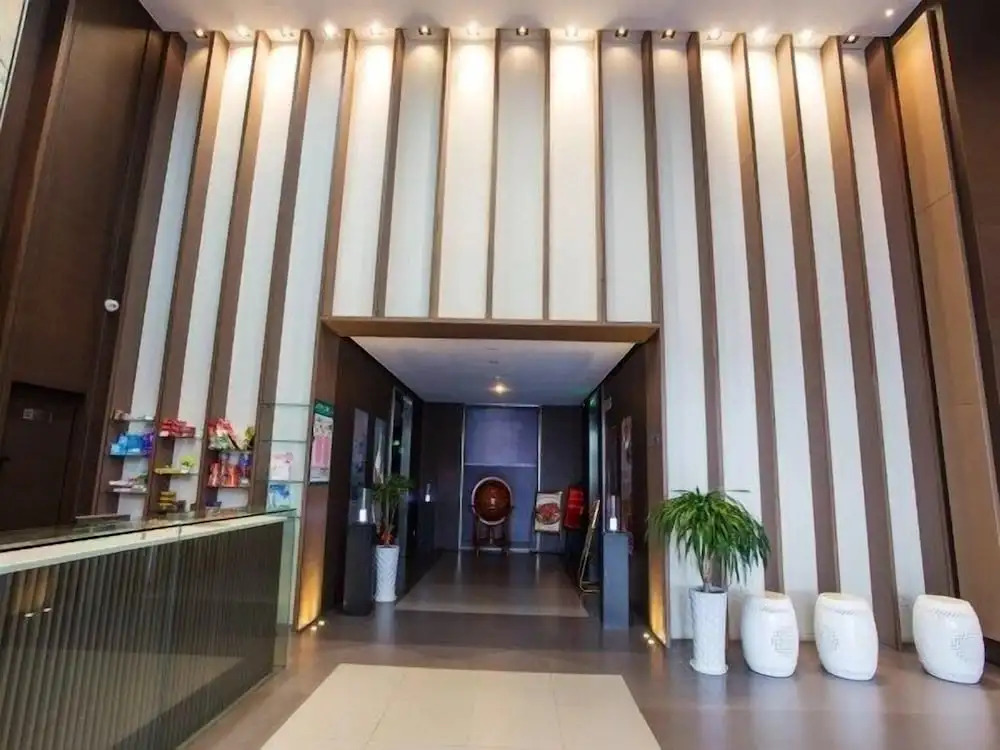 Jinjiang Inn Beihai Beibuwan Square Branch