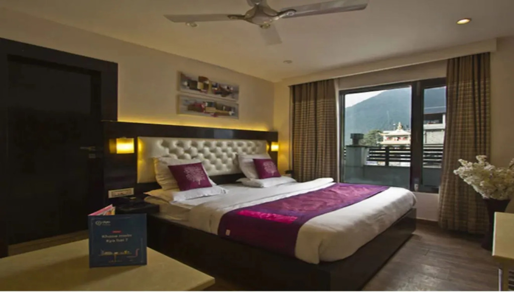 Lavish Inn