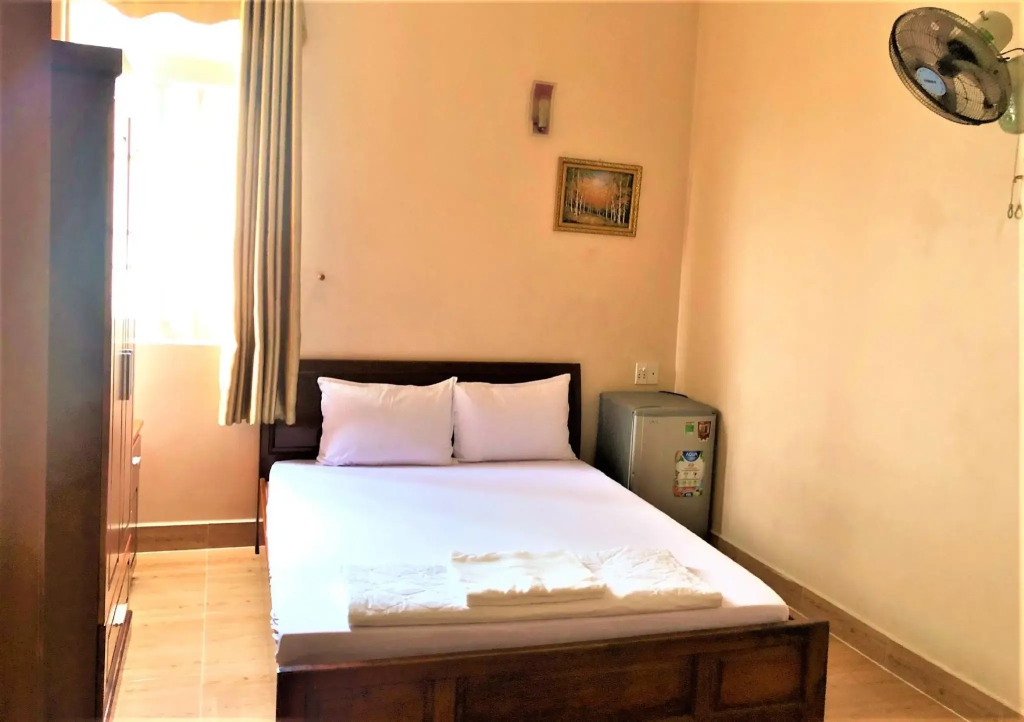 KHÁCH SẠN CÚC PHƯƠNG