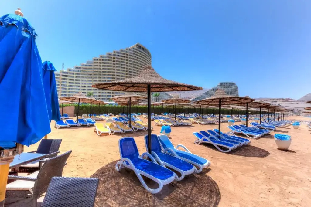 Porto Sokhna pyramids Apartments with Sea View Families Only