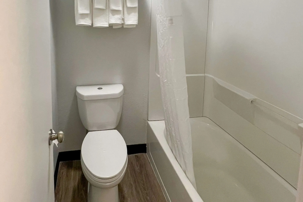 Quality Inn & Suites Columbus West