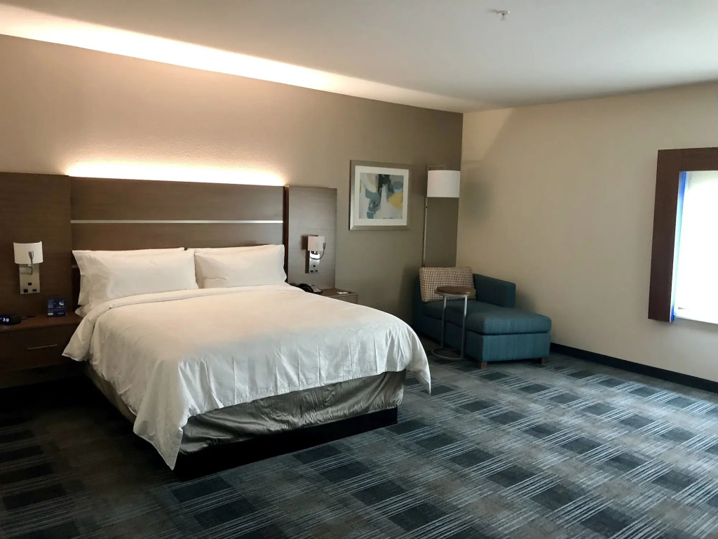 Holiday Inn Express & Suites - Houston Westchase - Westheimer by IHG