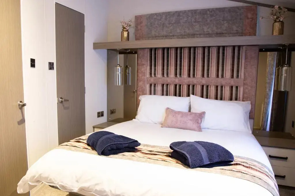 Atlas Ovation Lodge