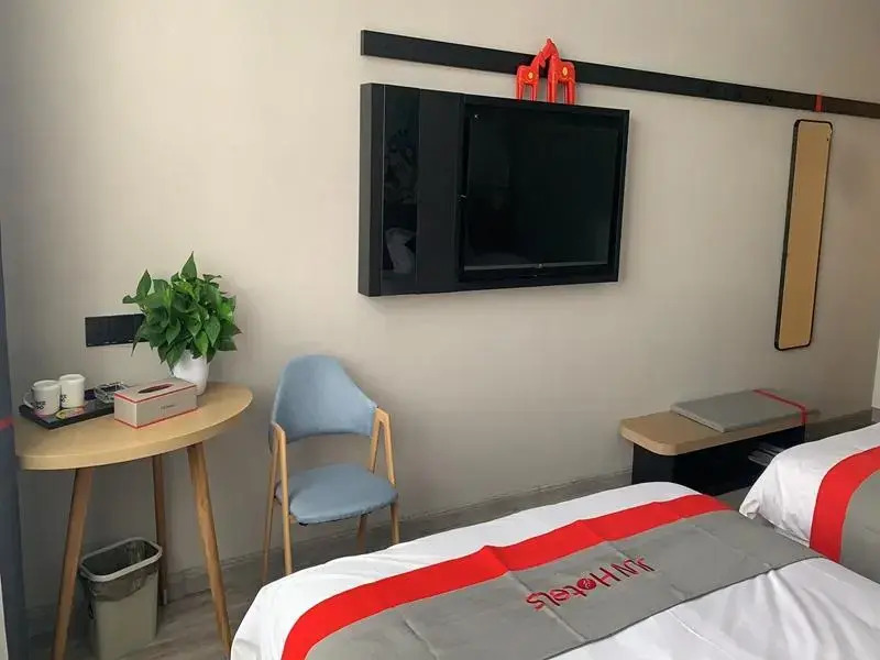 Jun Hotel Henan Luoyang Xin'an County Vocational Education Center