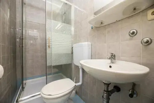 Guest House Zeba & Riviera