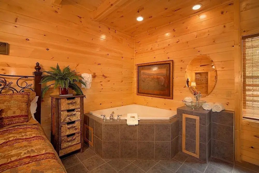 Hot Tub Game Room Romantic