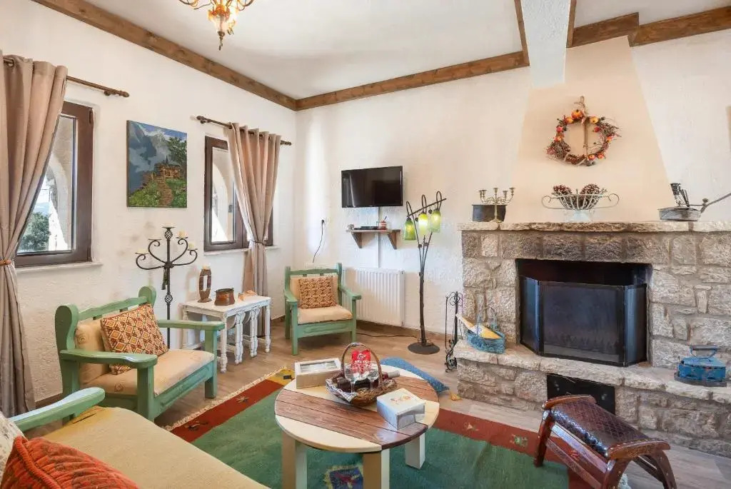 Villa Dianne Apt 1 Livadi Arachovas