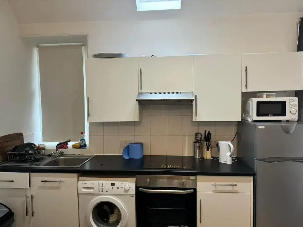 Cozy Edinburgh Apartment Escape