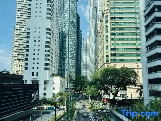 sky suites klcc by Sweet home Apartment