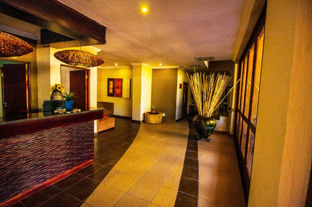 Coyotes Hotel and Conference Centre