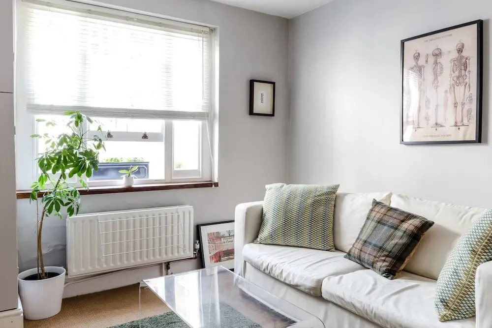 Elegant 2 Br Apartment in W/Garden, Fits 6