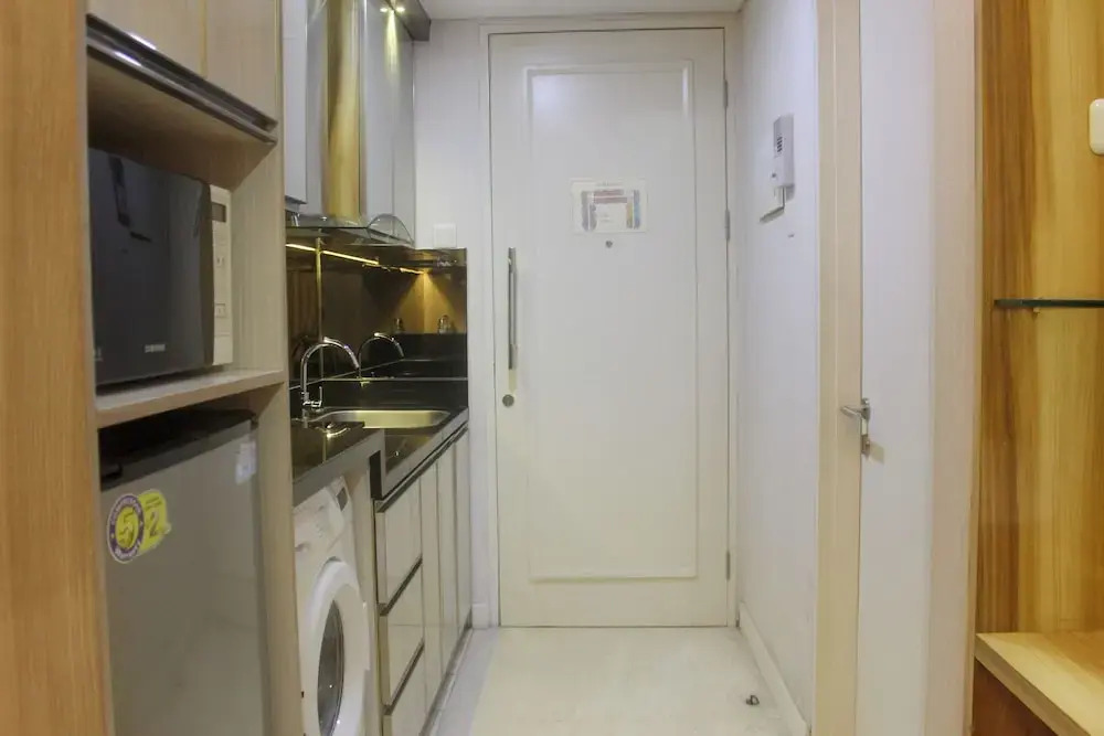 Good Deal Studio Apartment At Landmark Residence Bandung