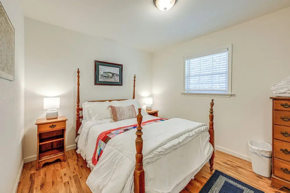 8 Mi to Chattooga River: Pet-friendly Mtn Cabin
