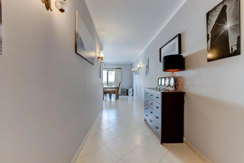 2 Bedroom Apartment with Pool in Vila Marachique, Alvor