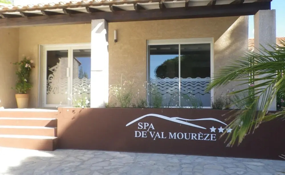 Auberge Val Moureze Hôtel & Spa