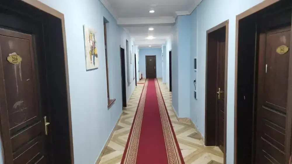 Ariva Center Hotel