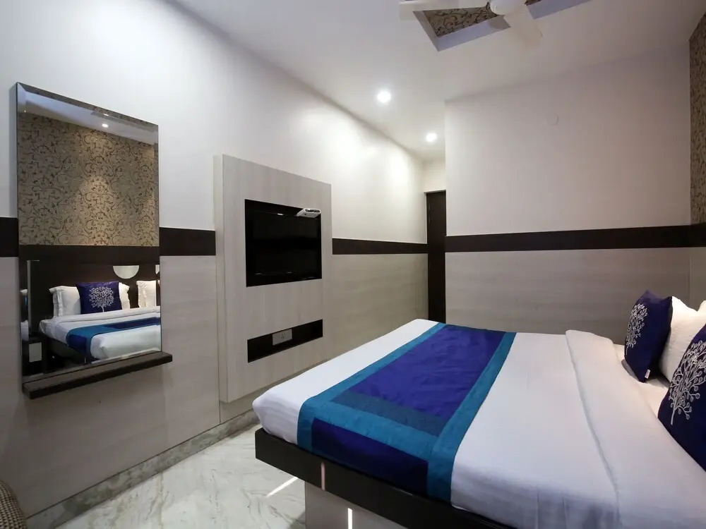 OYO 9816 Hotel Neelkanth