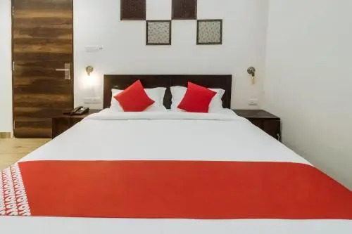 OYO 27894 Hotel Park Rue