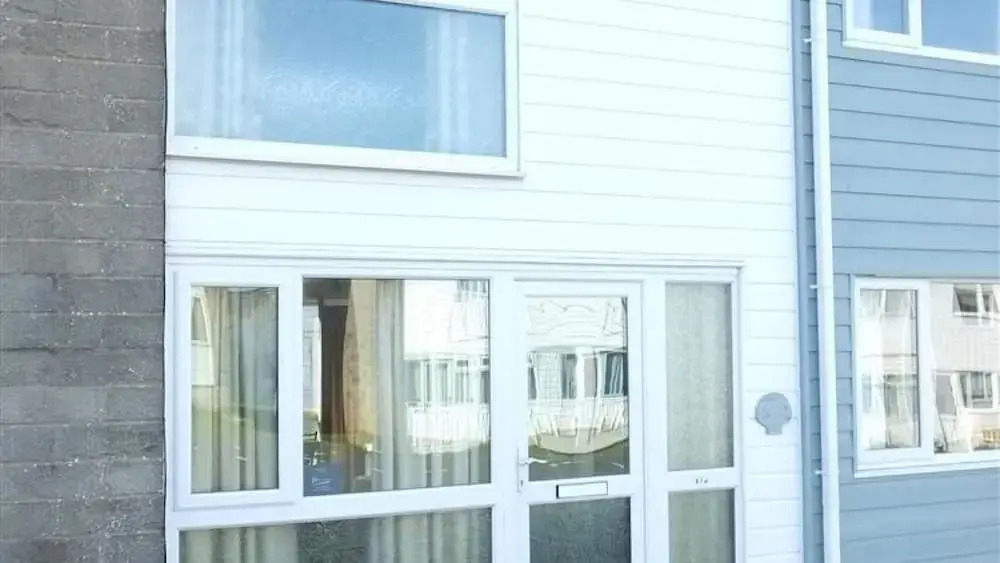 Sea Gem, Freshwater Bay 172