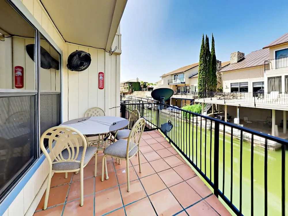 414 Horseshoe Bay North Blvd Condo 3 Bedrooms 3 Bathrooms Condo